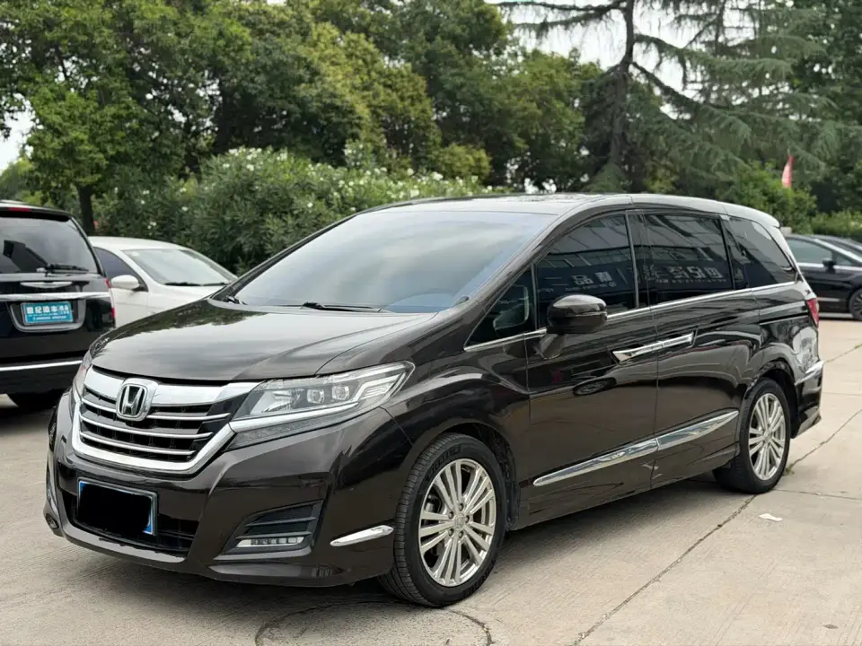 Honda Elysion 2.4L Fashion Edition 2019