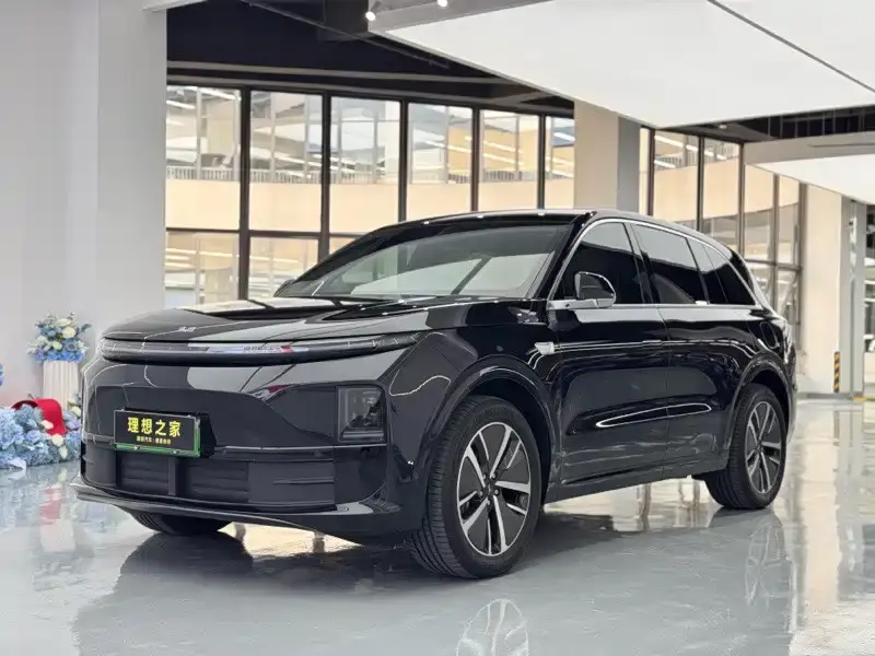 Li Auto L6 Pro 2025
