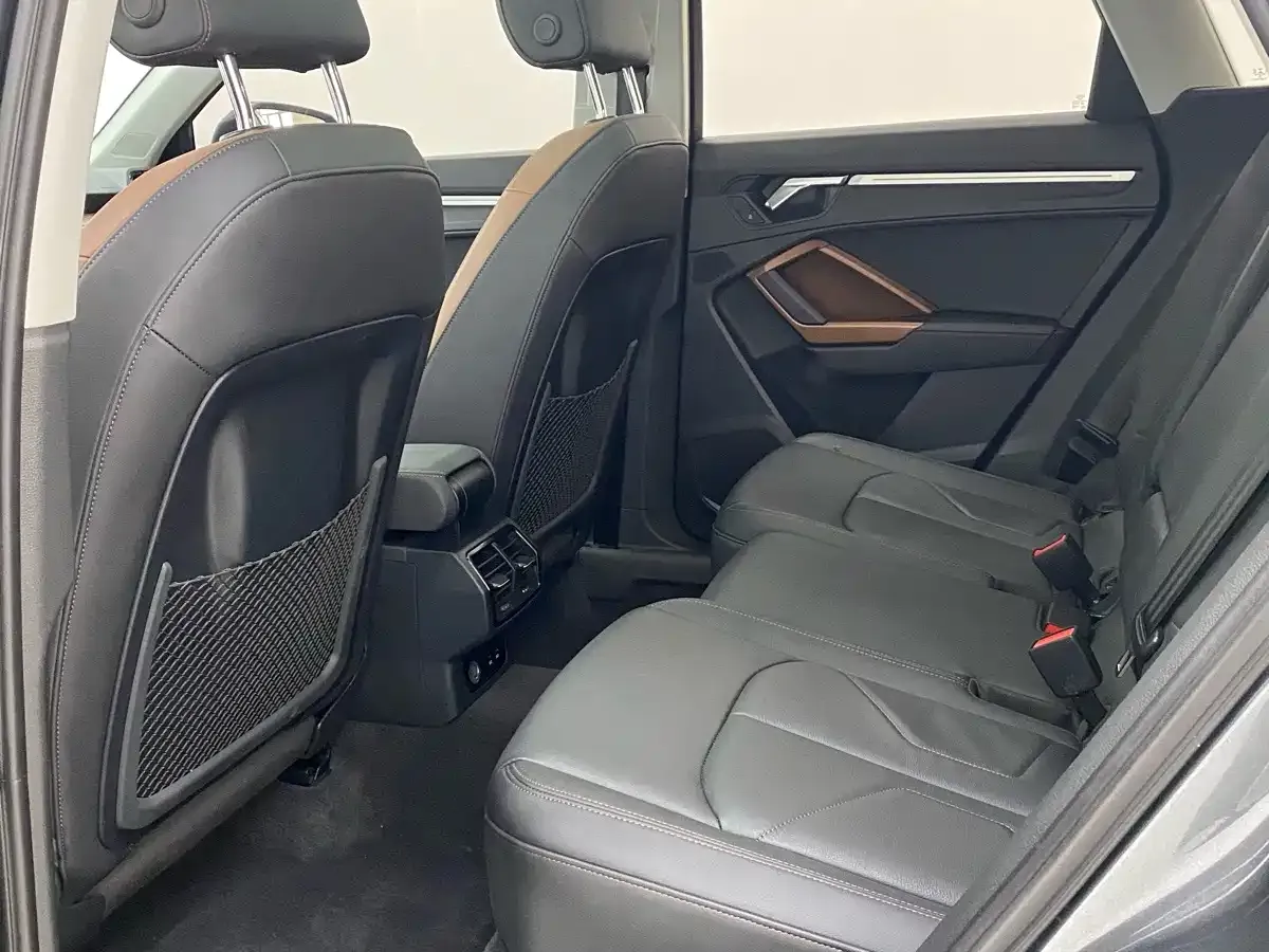 Audi Q3 35 TFSI Fashion Elegance (1.4T) 2023 — фото 9