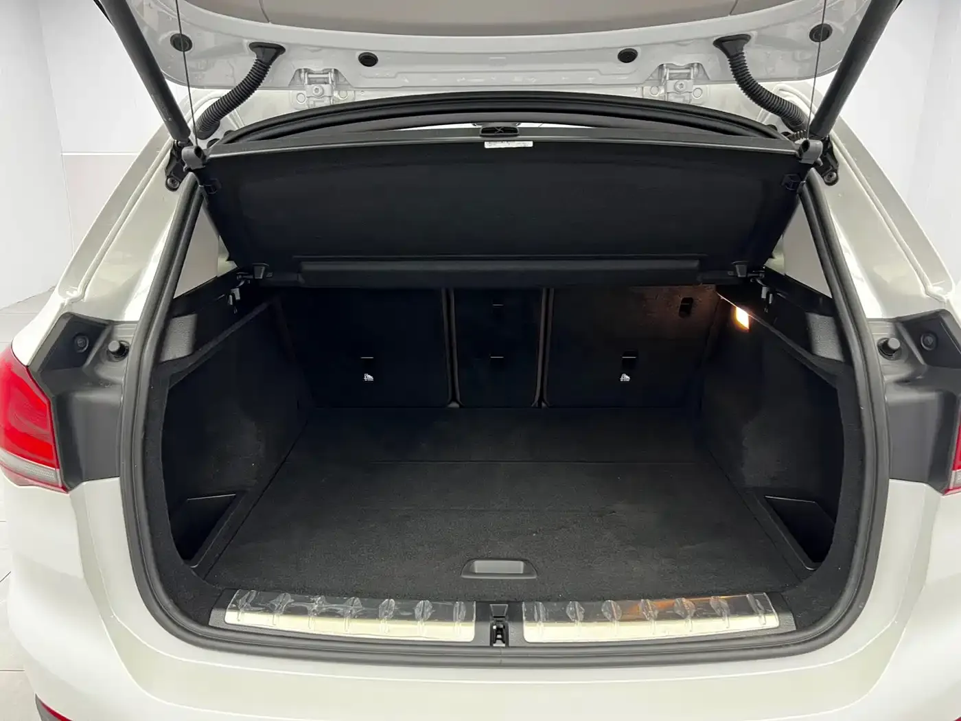 BMW X1 sDrive20Li Fashion 2022 — фото 18