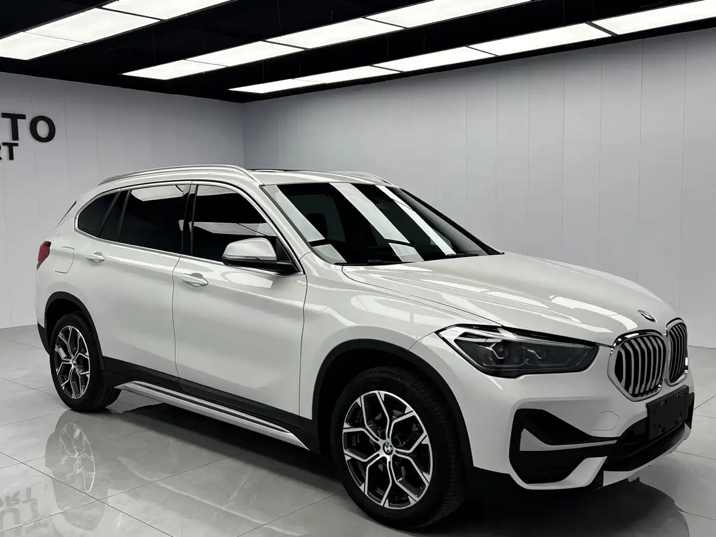 BMW X1 sDrive20Li Fashion 2022 — фото 3