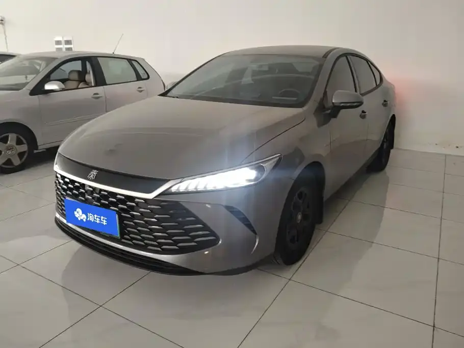 BYD Qin PLUS DM-i Smart Drive 55KM Leader 2025
