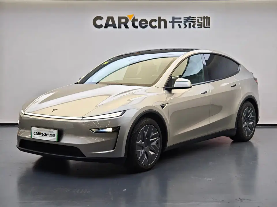Tesla Model Y L Facelift Long Range AWD 2026