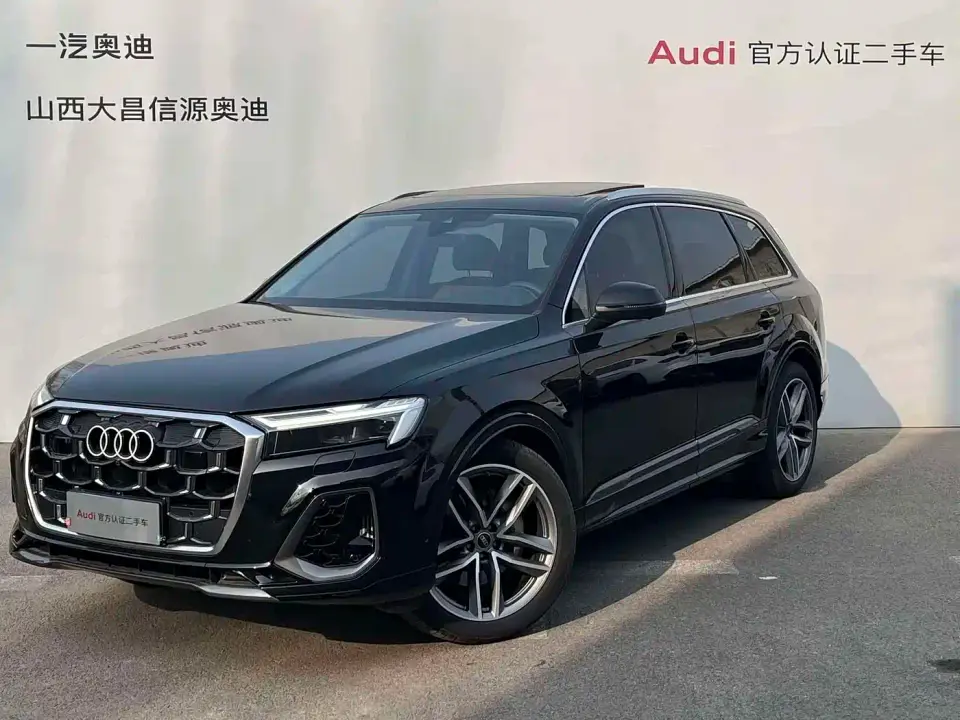 Audi Q7 55 TFSI quattro S line Sport 2025