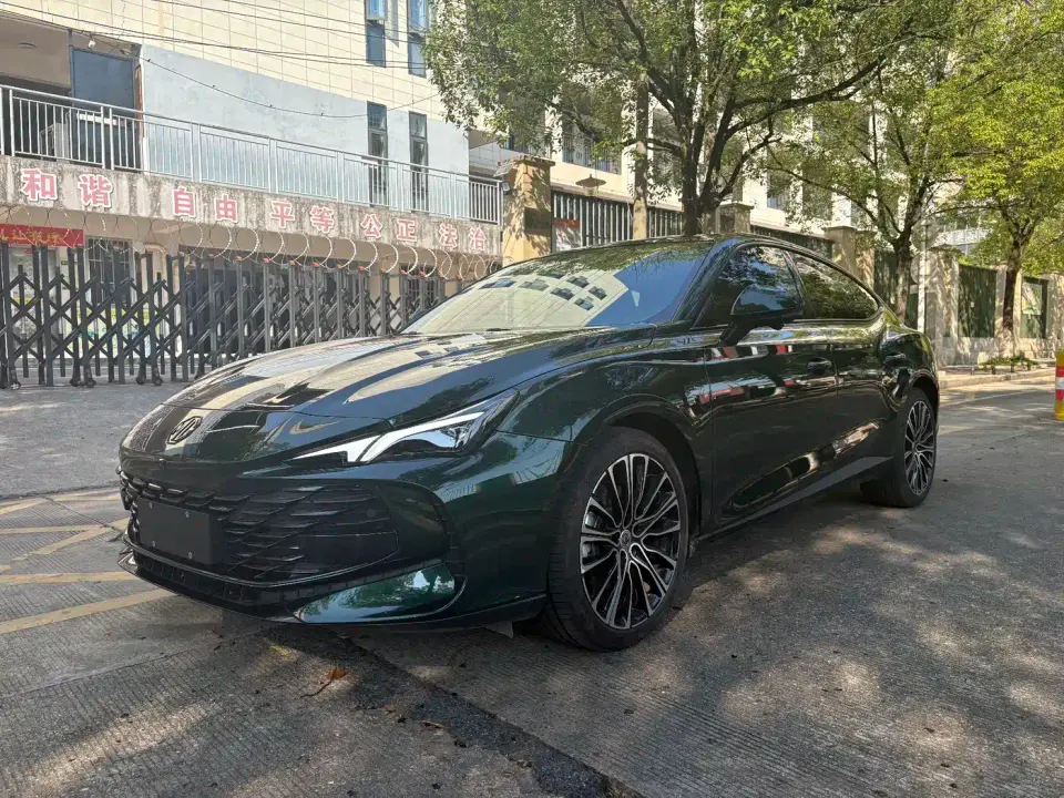 MG MG7 1.5T 300 DCT Luxury Edition 2025