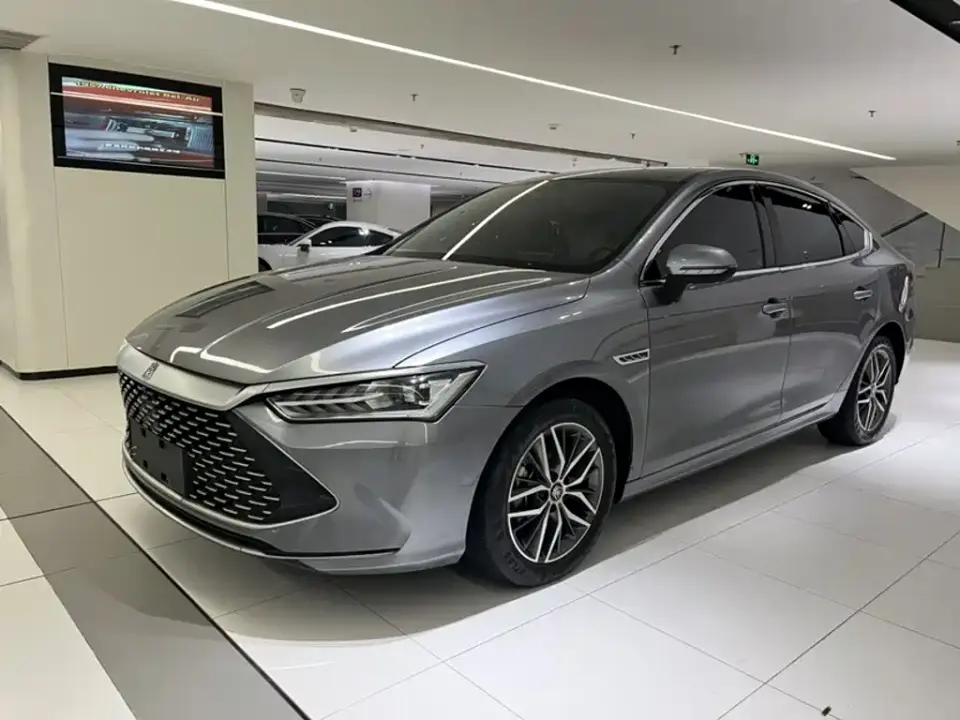 BYD Qin PLUS DM-i 55KM Flagship 2022