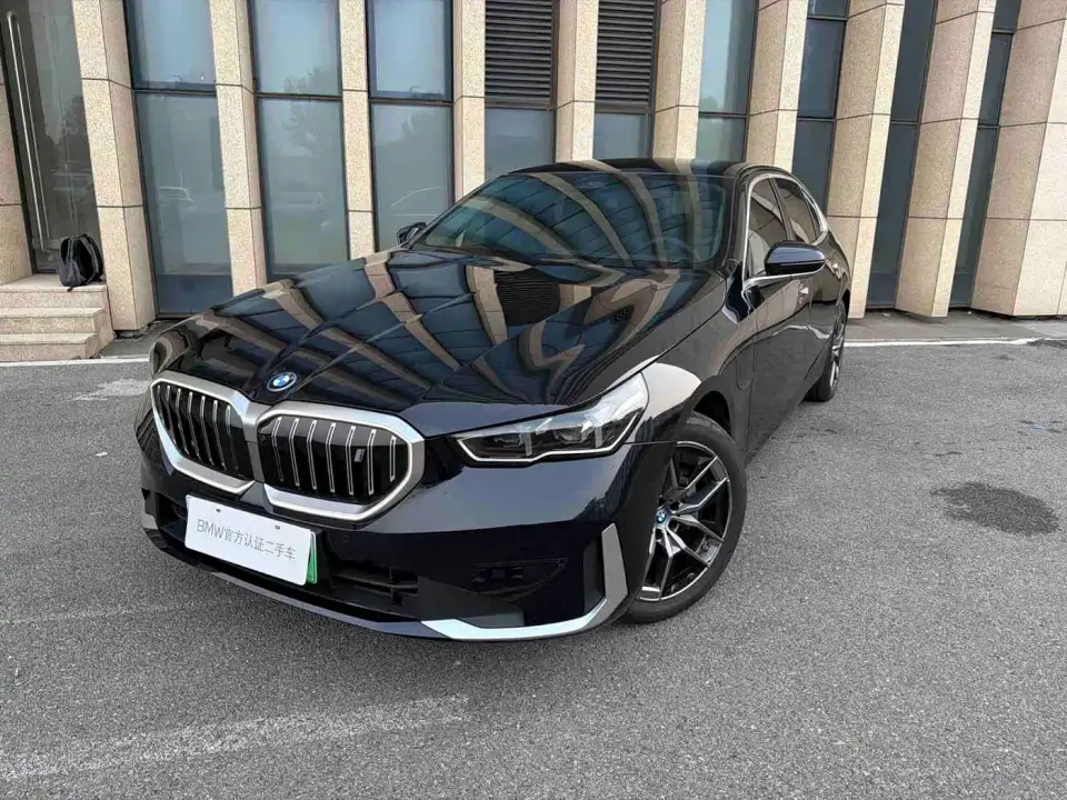 BMW i5 eDrive 35L Premium Luxury Package 2024