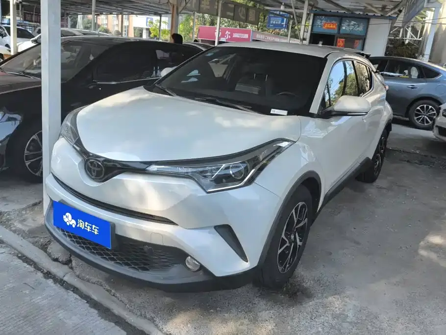 Toyota C-HR Model 2.0L Leading 2019