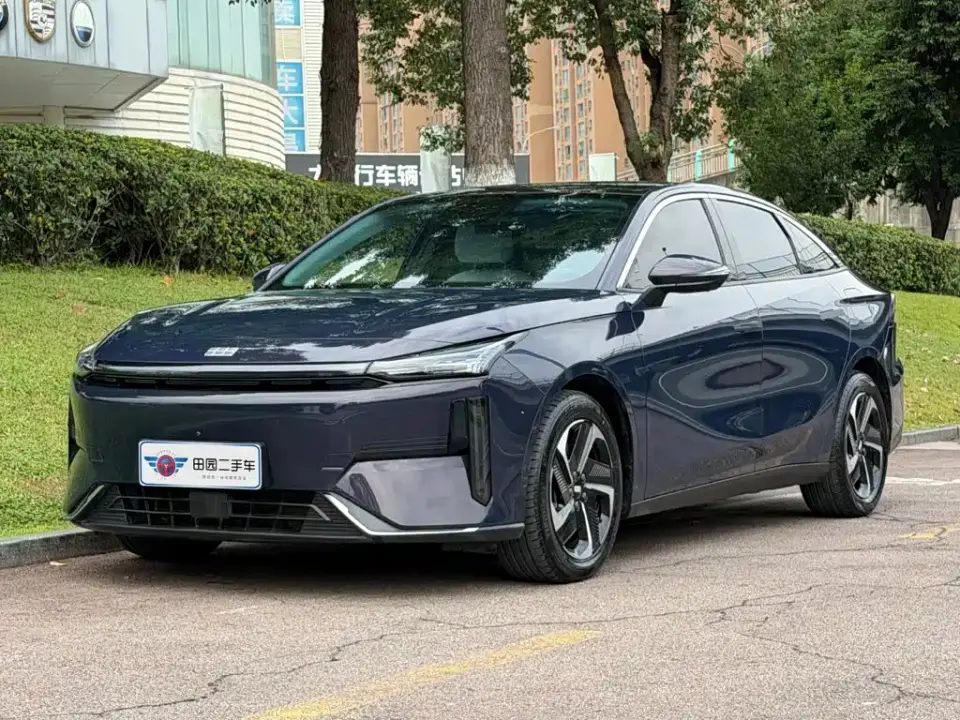 Geely Galaxy Galaxy L6 125km MAX 2024