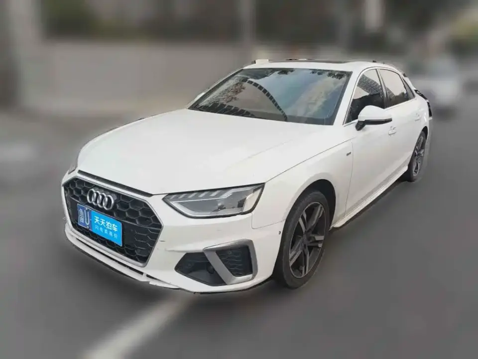 Audi A4L 40 TFSI Luxury Dynamic 2021