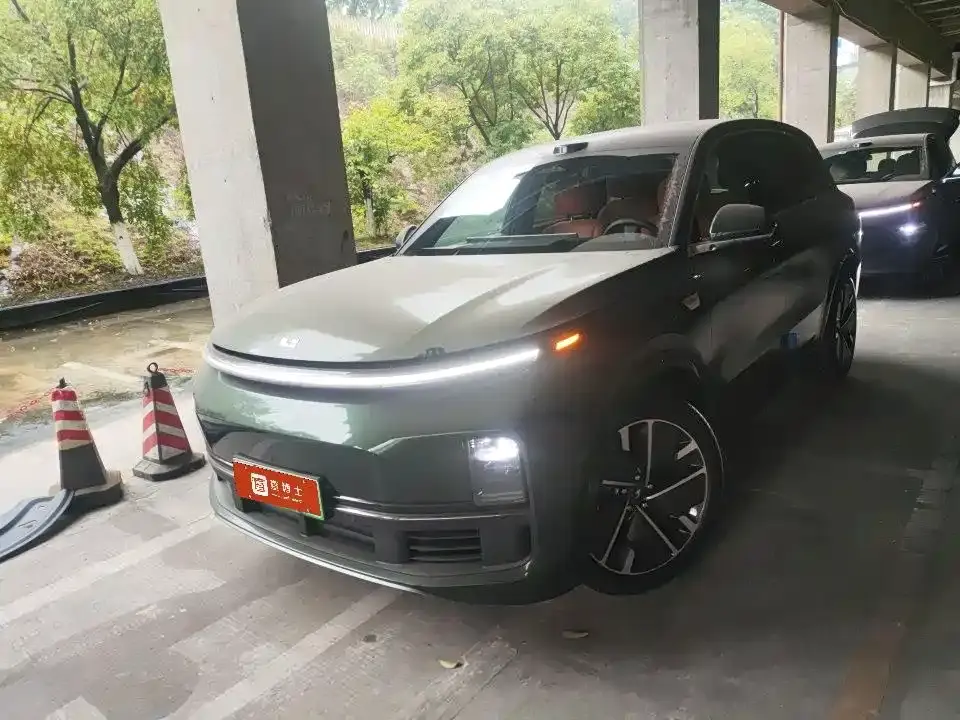 Li Auto Li L8 Ultra Smart Renewal Edition 2025