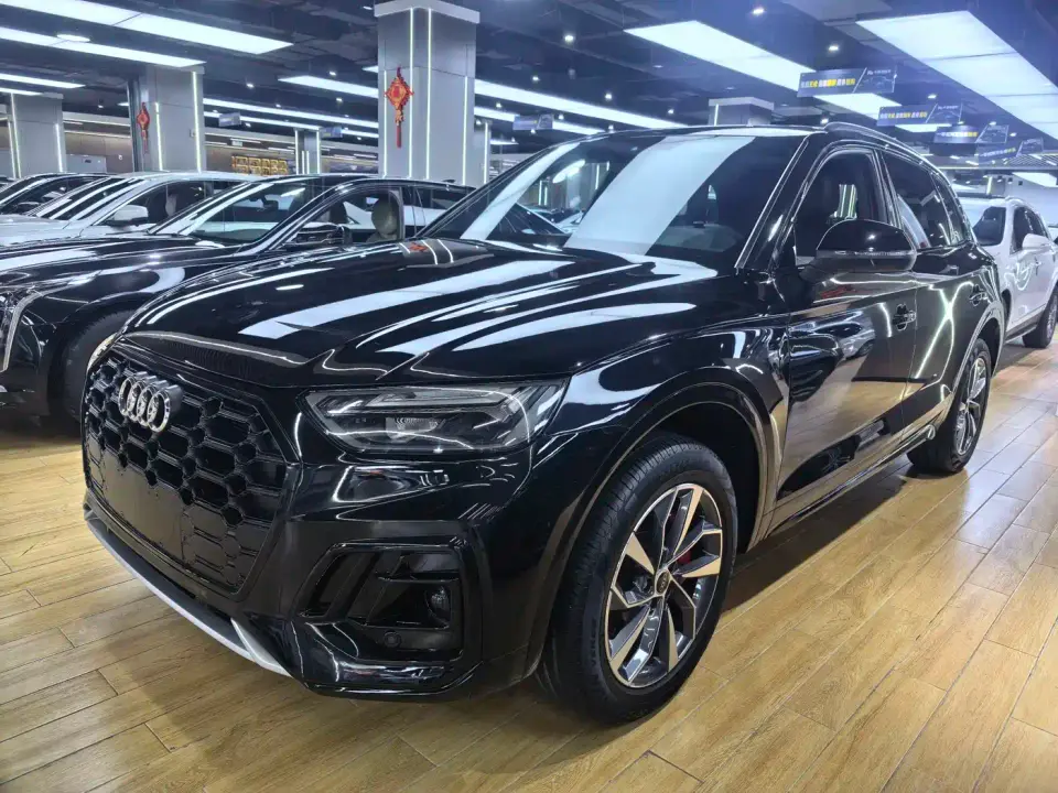Audi Q5L Model 40 TFSI Luxury Dynamic 2024