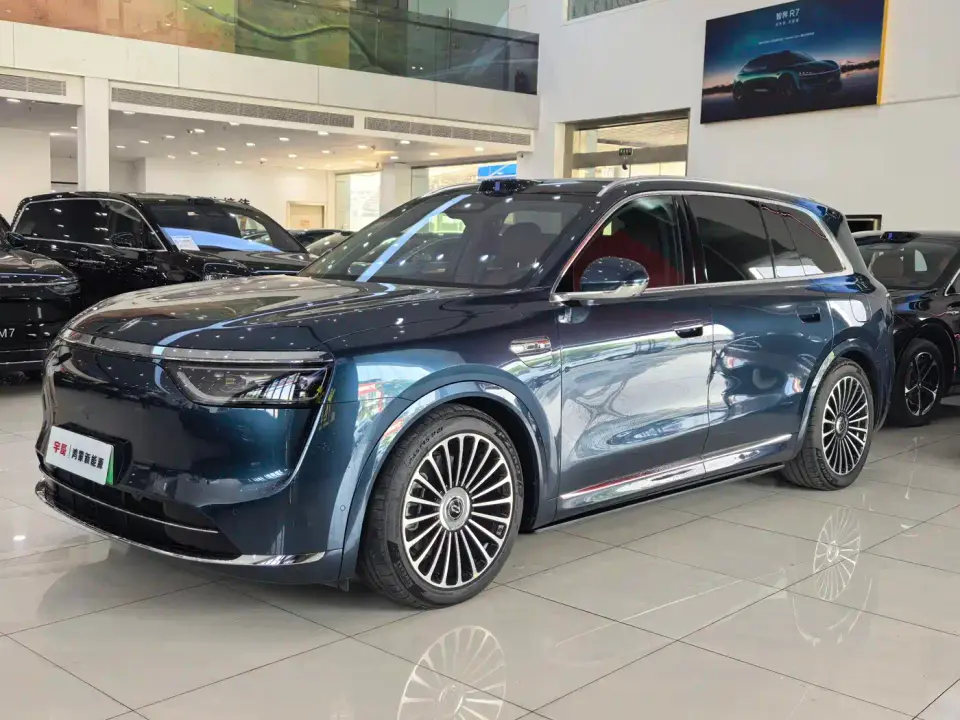 AITO Wenjie AITO M8 Model Extended Range Ultra Edition 53.4kWh 5-Seater 2025