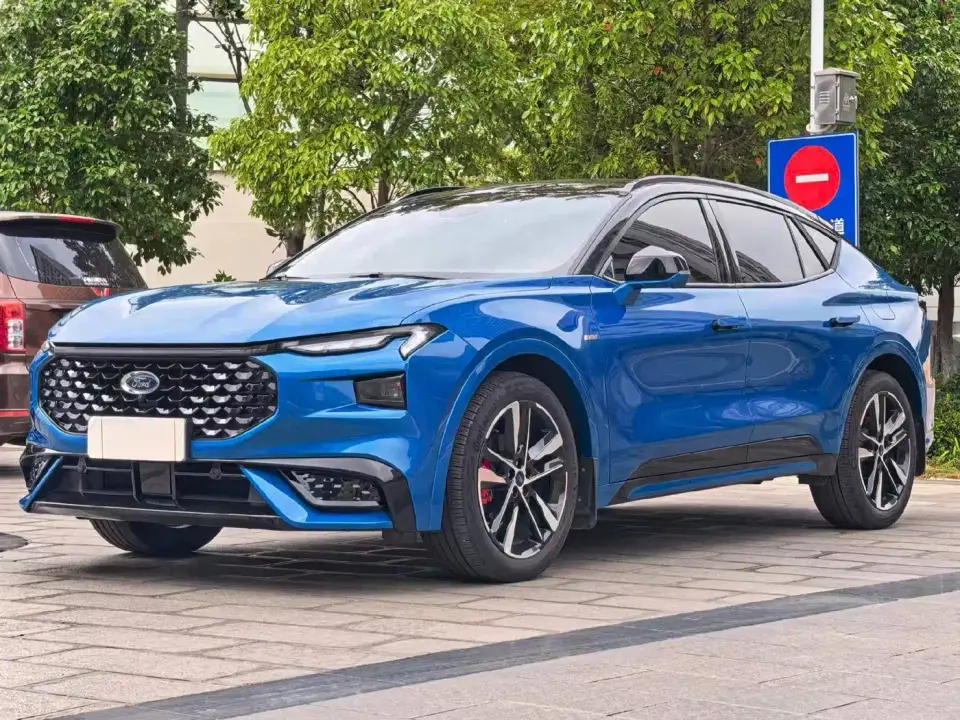 Ford EVOS EcoBoost 245 ST-Line 2023
