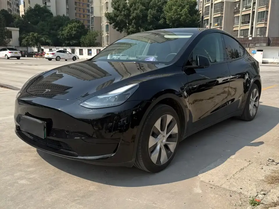 Tesla Model Y Facelift Rear-Wheel Drive Version 2023