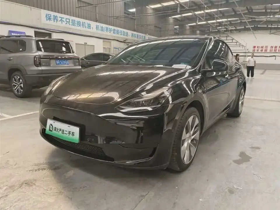 Tesla Model Y Facelift Rear-Wheel Drive Version 2023