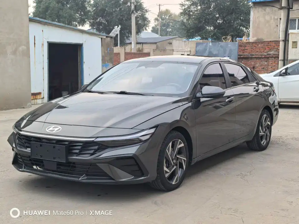 Hyundai Elantra Model 1.5L CVT LUX Premium Edition 2023