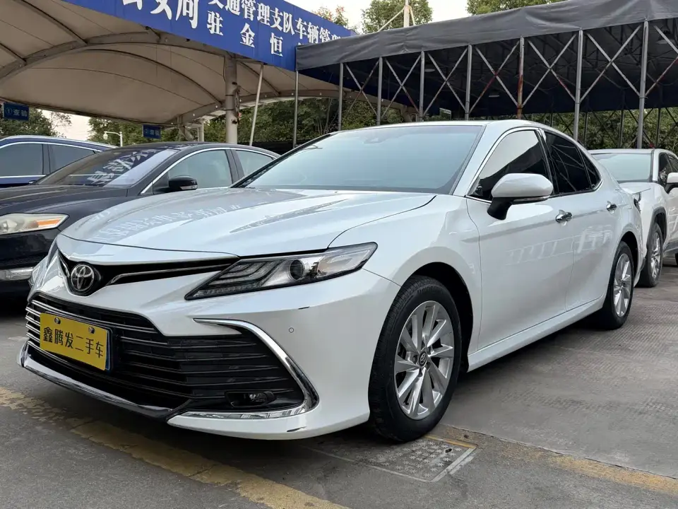 Toyota Camry 2.0G Luxury Edition 2022