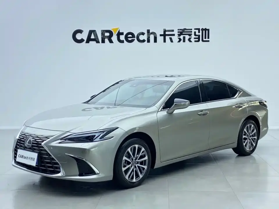 Lexus ES 200 Ultimate Edition 2025