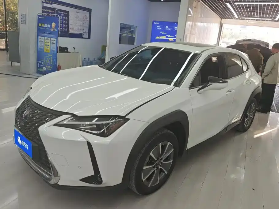 Lexus UX Electric 300e Pure Yue Edition 2022