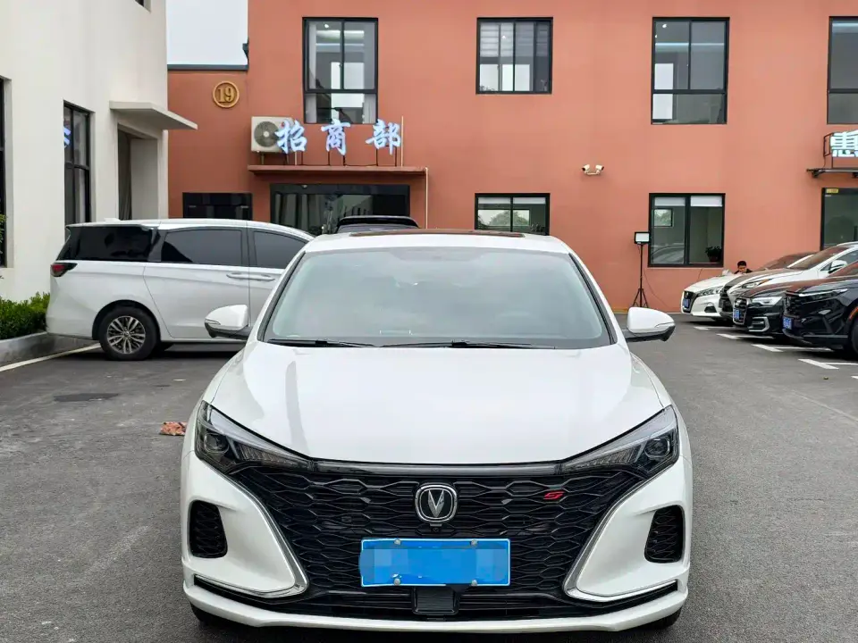Changan Eado PLUS Blue Whale NE 1.4T GDI DCT Premium 2021