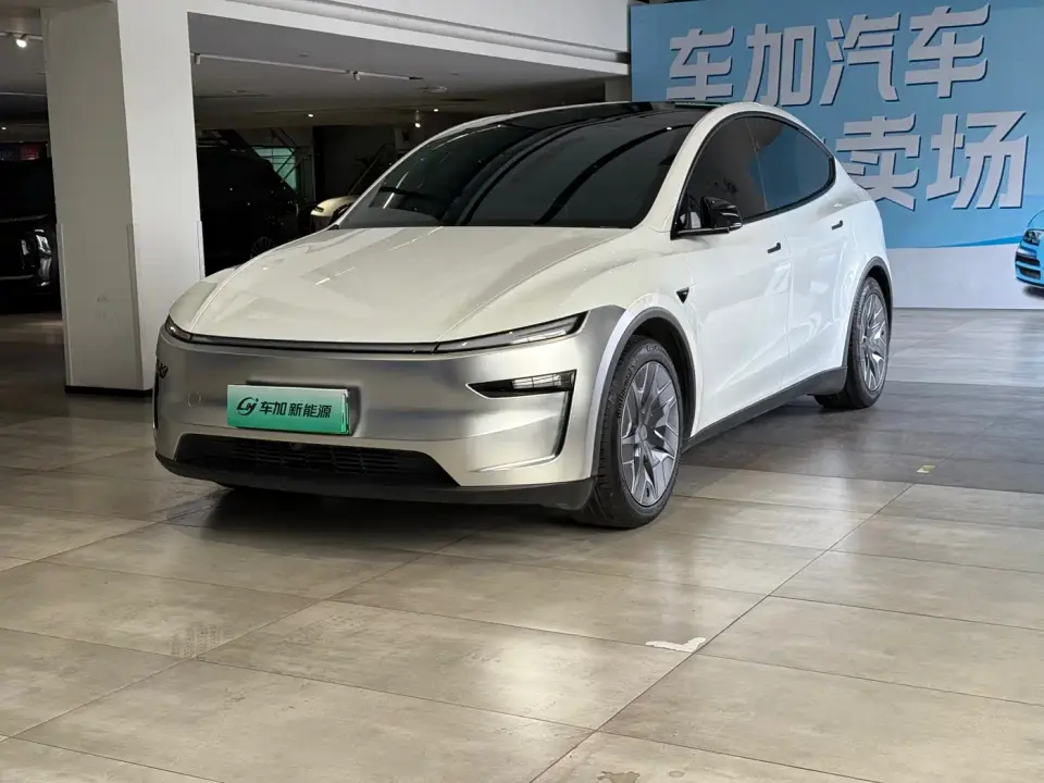 Tesla Model Y L Facelift Long Range AWD 2025