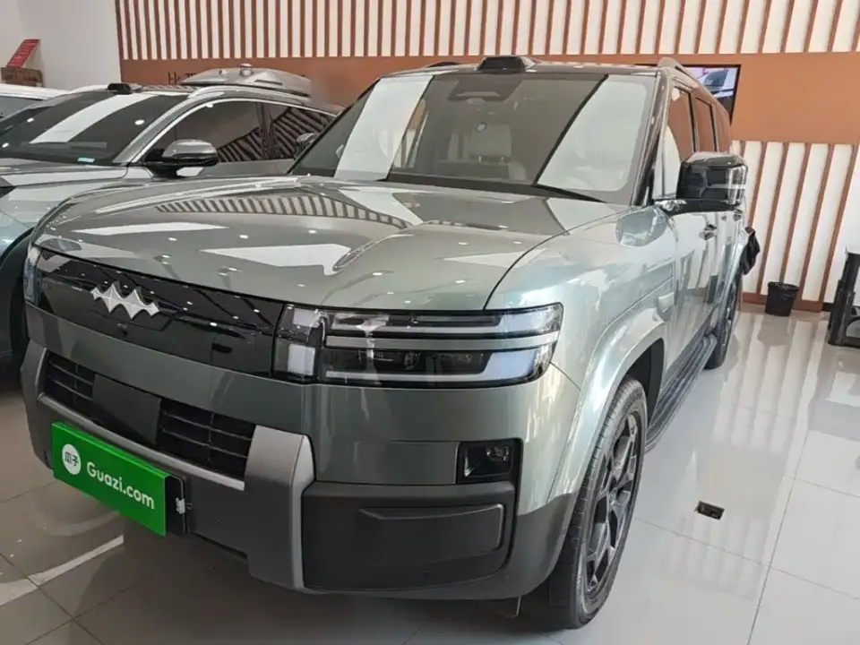Fangchengbao Titanium 7 AWD Base Model 2025