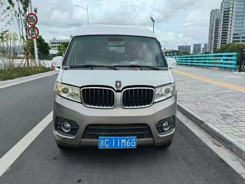 Jinbei Little Sea Lion X30 1.5L Standard Central Air Conditioning Version Passenger Vehicle China VI SWC15M 2021