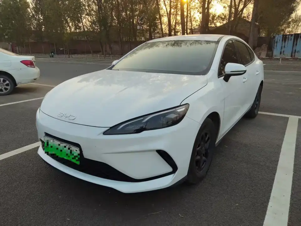 BYD Hai Bao 05 DM-i DM-i Smart Drive Edition 55KM Luxury 2025