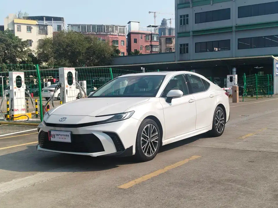 Toyota Camry Hybrid 2.0HSE Sport Lite Edition 2026