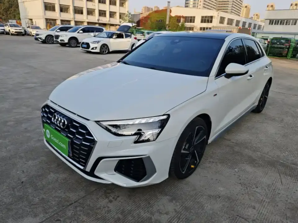 Audi A3 Model Sportback 35 TFSI Fashion Sport 2024