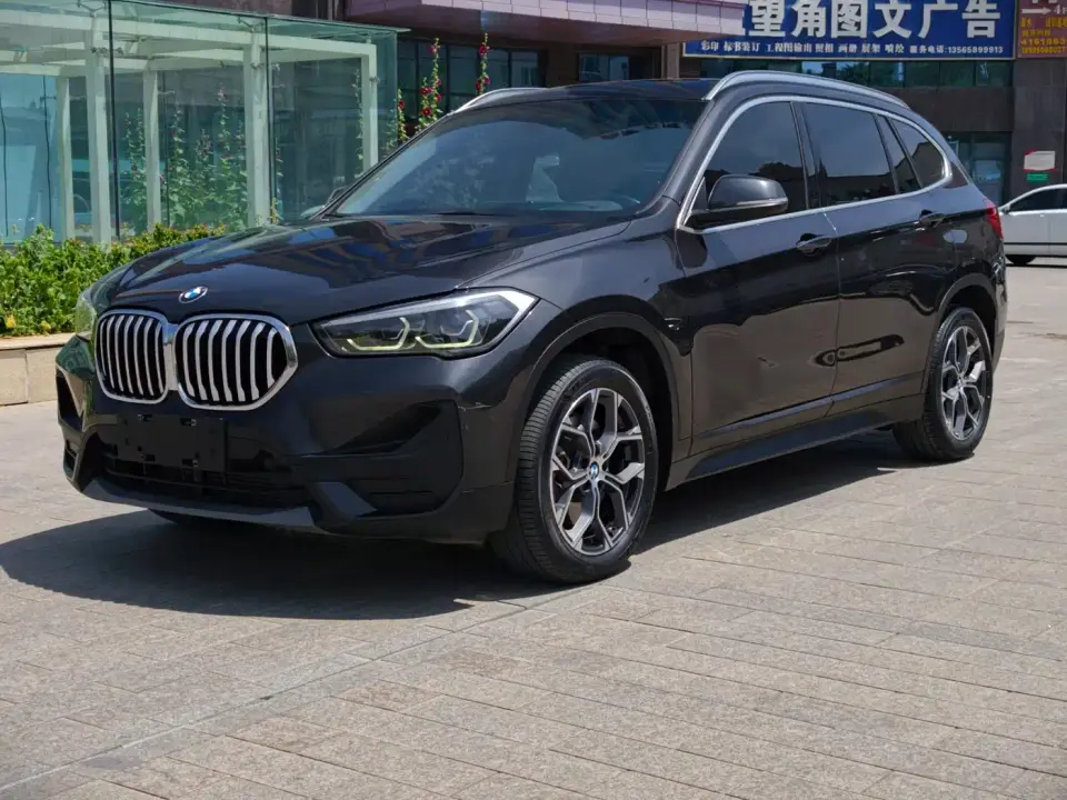 BMW X1 sDrive25Li Leading 2021