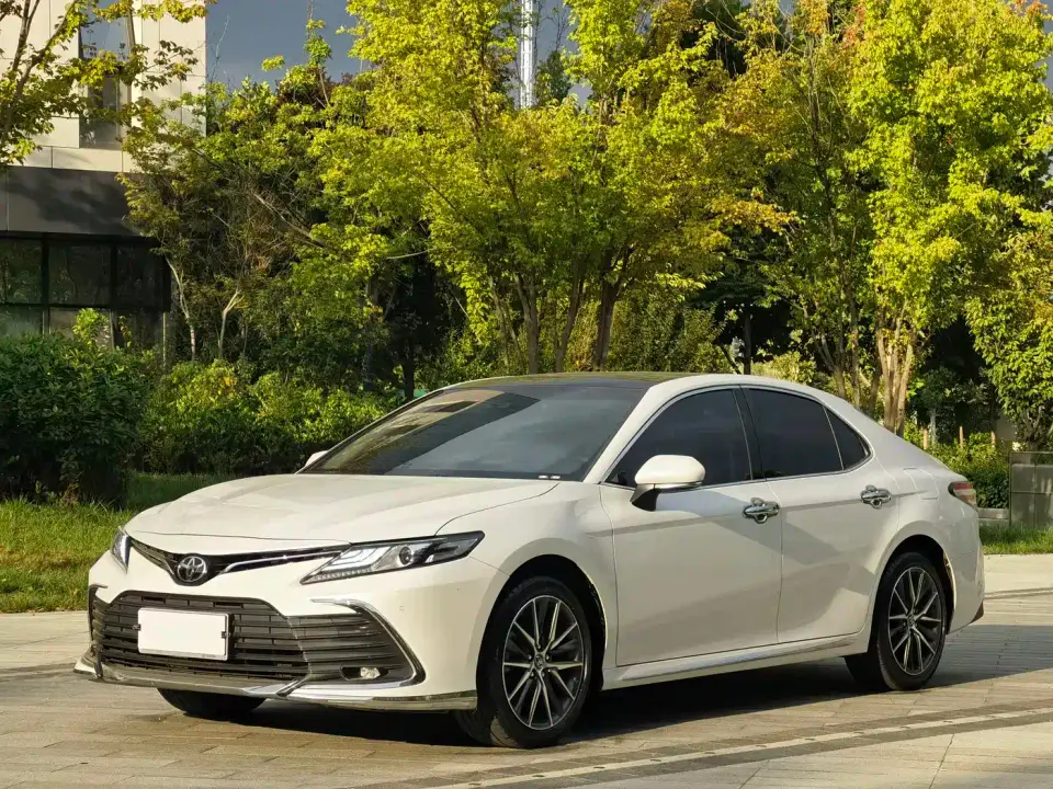 Toyota Camry 2.5G Luxury Edition 2024