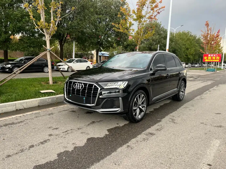 Audi Q7 55 TFSI quattro S line Sport 2021