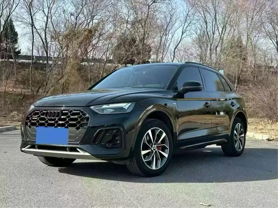Audi Q5L Model 40 TFSI Luxury Dynamic 2024