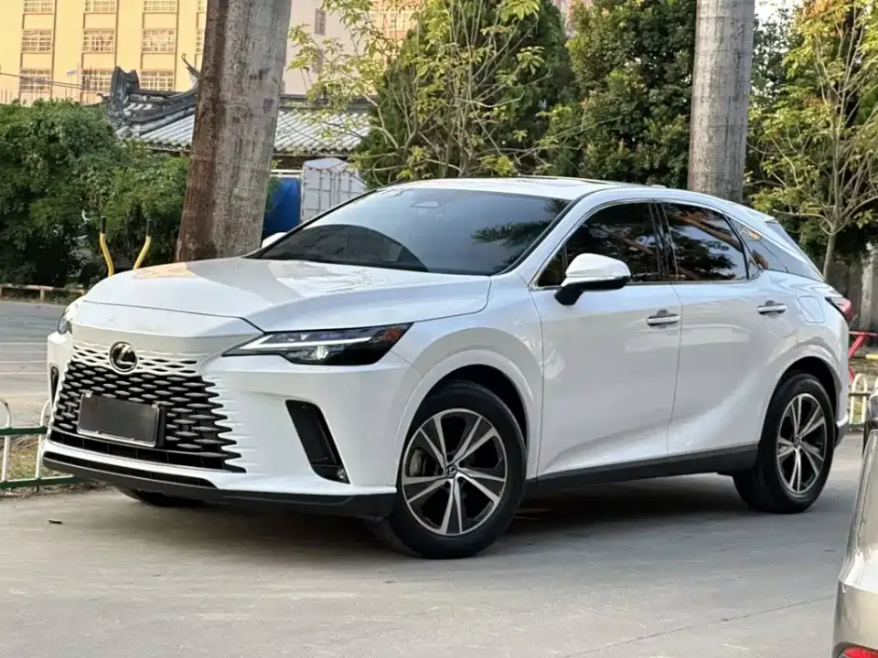 Lexus RX 300 4WD Premium Edition 2025