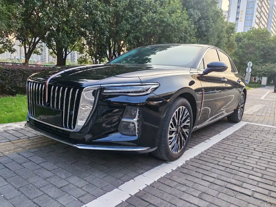 Hongqi H5 2.0T Automatic Smart Connect Flag Leader Edition 2024