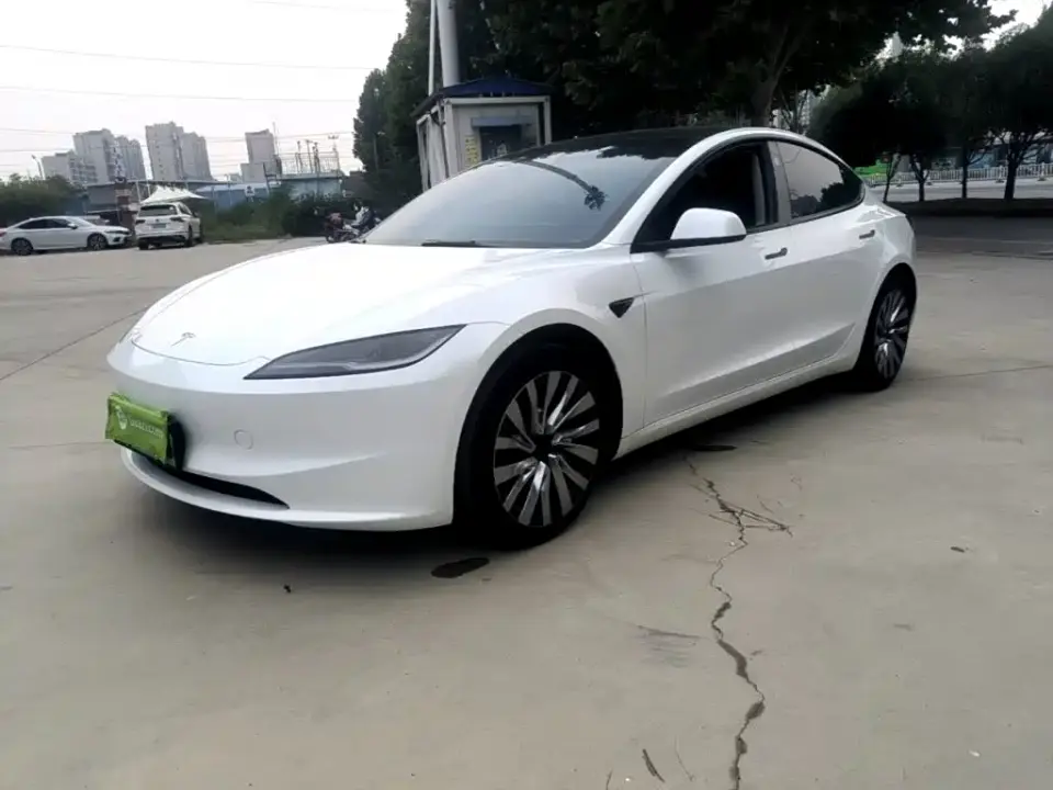 Tesla Model 3 Rear-Wheel Drive 2024