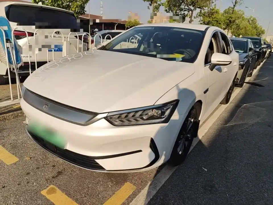 BYD Qin PLUS EV 420KM Travel Edition 2025