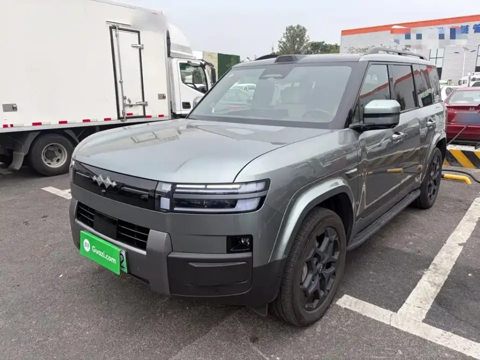Fangchengbao Titanium 7 AWD Base Model 2025