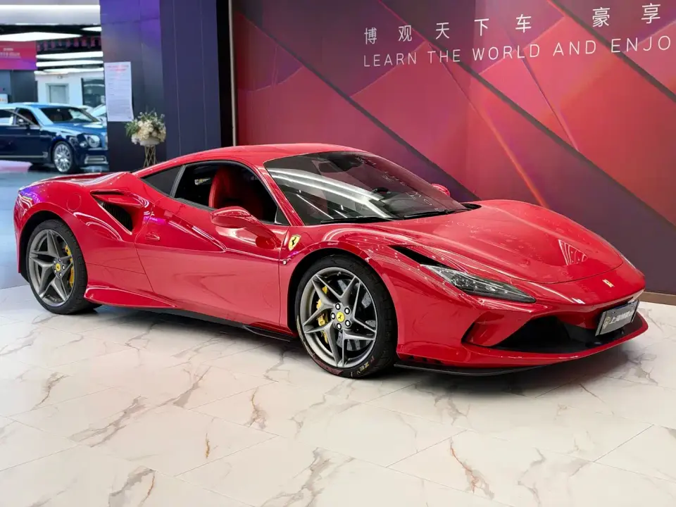 Ferrari F8 Tributo 3.9T V8 2023
