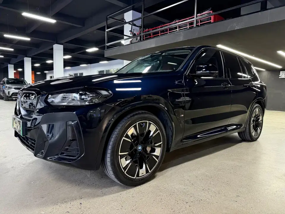 BMW iX3 Innovation Leader 2023