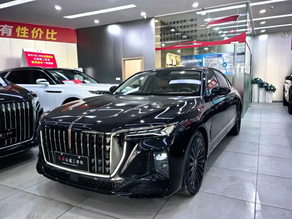 Hongqi H9 2.0T 2WD Qi Chang Private Style Edition 5-seater 2025