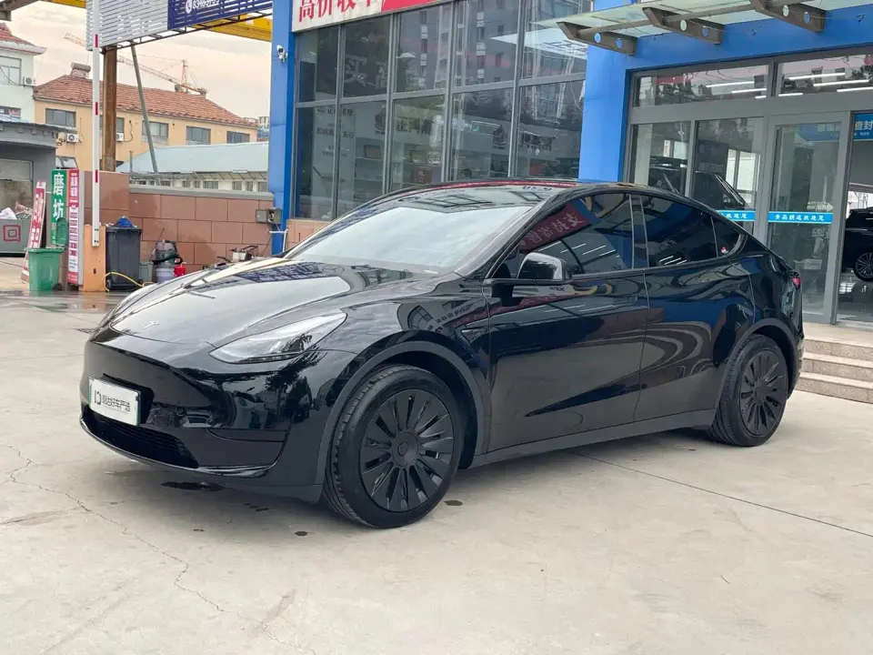 Tesla Model Y Facelift Rear-Wheel Drive Version 2023