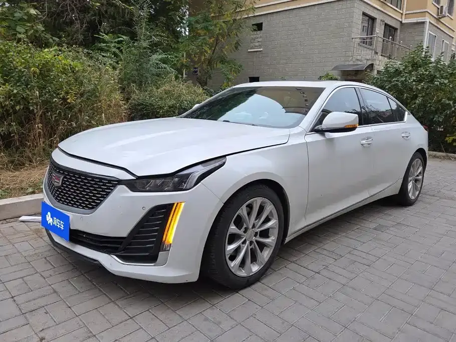 Cadillac CT5 28T Luxury 2021