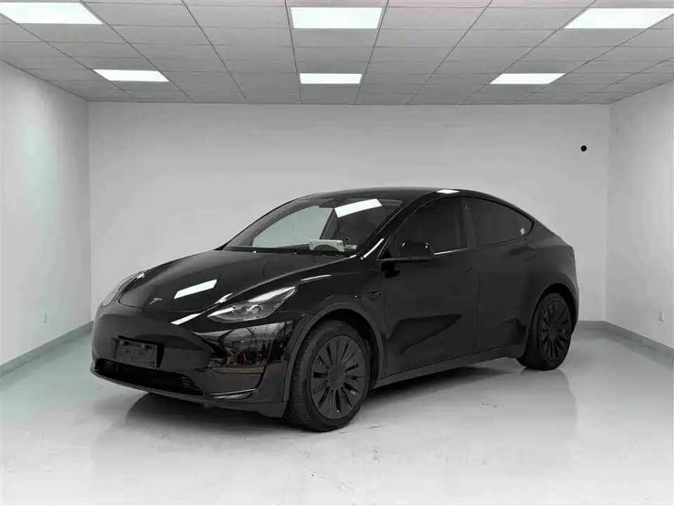 Tesla Model Y Facelift Rear-Wheel Drive Version 2023