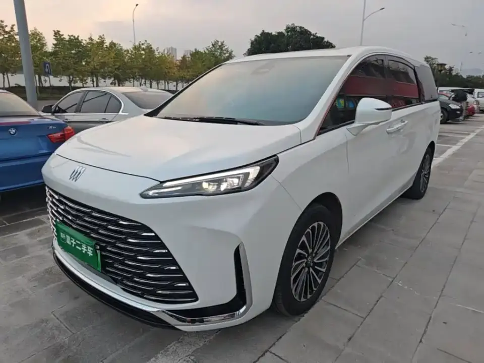 Buick GL8 New Energy Land Honor Premium Edition 7-Seater 2025
