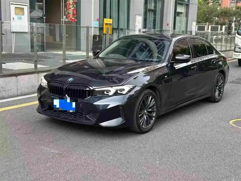 BMW 3 Series 325Li M Sport Black Night Package 2023