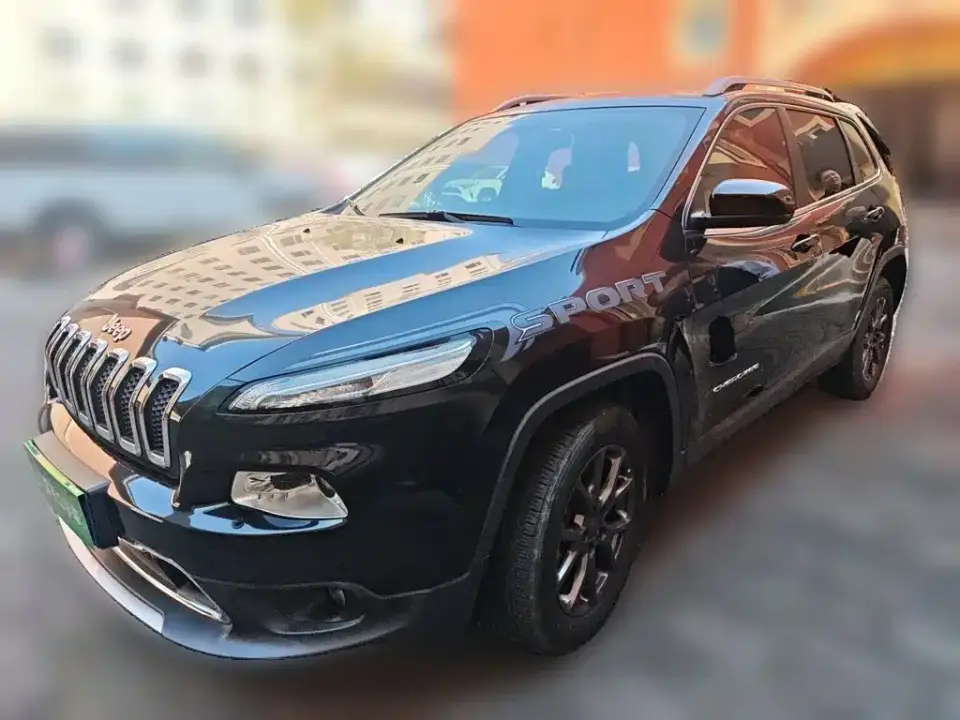 Jeep Cherokee 2.0L 2WD Classic Sport Edition 2020