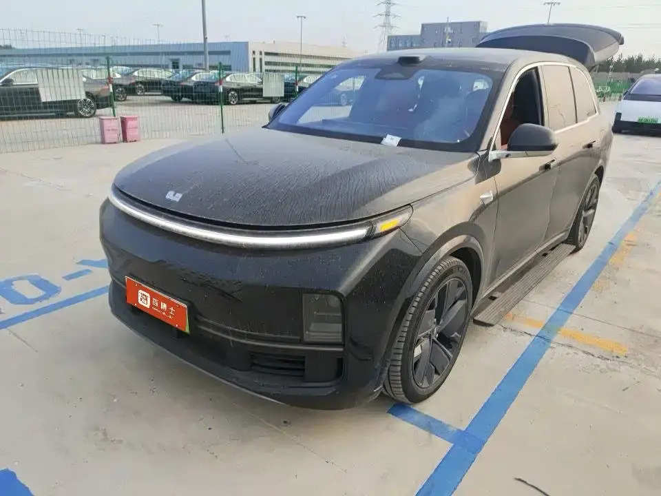 Li Auto Li L8 Ultra Smart Renewal Edition 2025